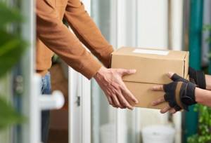 چگونه یک بسته در کمتر از یک هفته به دورترین نقطه جهان می‌رسد؟