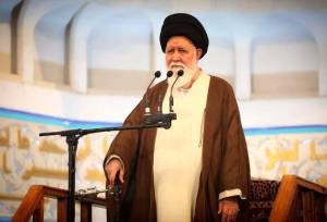 علم‌الهدی: هرکس می‌گوید جنگ را تمام کنیم یا منافق است یا قلب مریض دارد