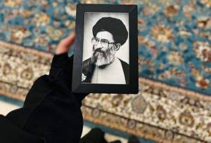 باز آی و بر چشمم نشین،ای دلسِتان نازنین!
