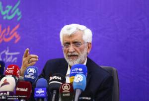 انتقاد روزنامه اصولگرا از جانبداری سعید جلیلی از حمید رسایی/  موضع او در قبال رفتارهای تخریبی مشخص است/ رسایی عذرخواهی کند تا آزاد شود