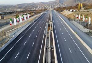 شاهکار مهندسان در آزادراه شهید سلیمانی/ 22  پل‌ در 24 کیلومتر جاده