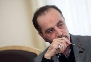 واکنش یک حقوقدان به طرح جنجالی مجلس برای مقابله با نفوذ/ ایران را در محاصره خبری قرار می‌دهد/ باید در مراکز حساس دنبال نفوذ بگردند