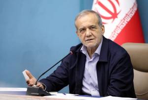 آذر منصوری: پزشکیان برای شرکت در انتخابات ریاست جمهوری آینده اعلام آمادگی کرد + فیلم