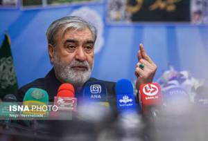 توئیت هشدارآمیز رئیس کمیسیون امنیت ملی: در آخر ما و کشورهای همسایه در منطقه می‌مانیم، چشم در چشم