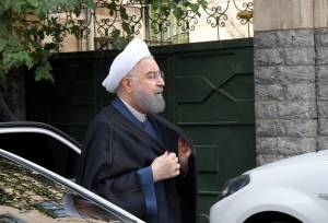 حضور روحانی در مراسم بزرگداشت آیت‌الله‌ شبیری زنجانی +عکس