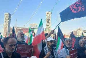 اقامه عزای اربعین در خیابان‌های پایتخت؛ جاماندگان به میدان آمدند