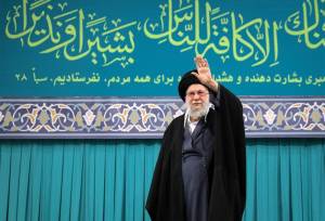 پوشش زنده مراسم بزرگداشت چهلم امام شهید در مصلی تهران