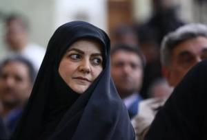 عکسی از دختر پزشکیان در بازار محلی هندوستان