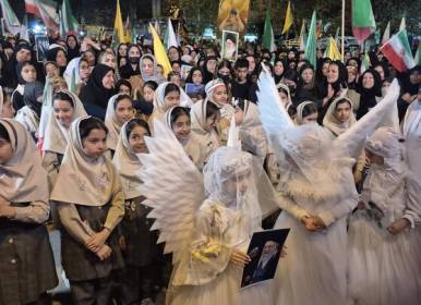 سرود دختران ایران در روز ولادت حضرت معصومه(س)