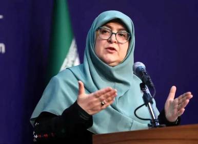 ماجرای جنجالی قلب نشان دادن سخنگوی دولت به خبرنگاران