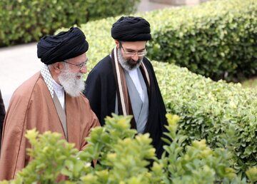 فرزندان رهبری با کدام خانواده ها وصلت کردند؟+اینفوگرافی