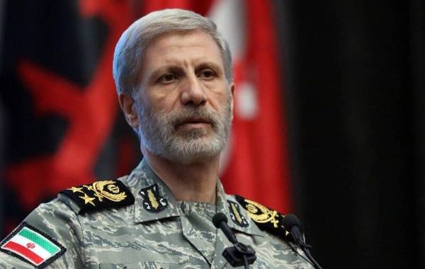 تنگه هرمز تا رعایت حقوق ملت ایران بسته خواهد ماند