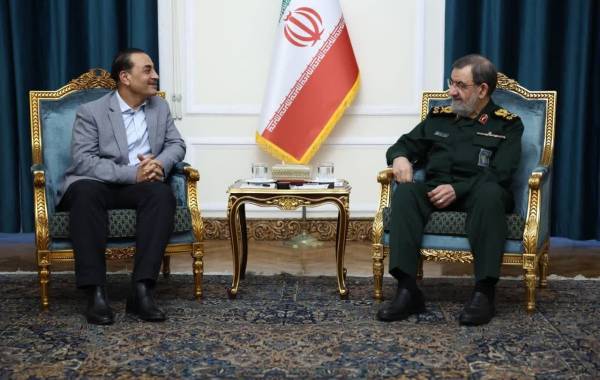 ذره‌ای از مواد هسته‌ای غنی‌شده از ایران خارج نمیشود