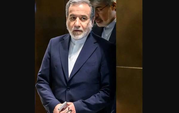 واکنش عراقچی به اعتراف مقام آمریکایی؛ جای تشکر دارد!