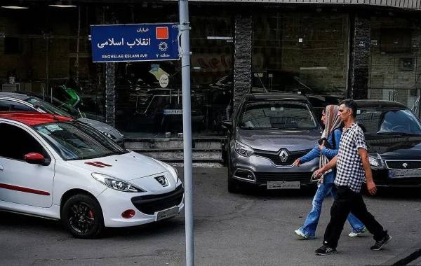 آخرین قیمت خودرو در کارخانه و بازار +چدول