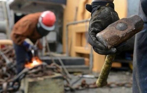 پرداخت مستقیم حقوق به نیروهای شرکتی کلید خورد