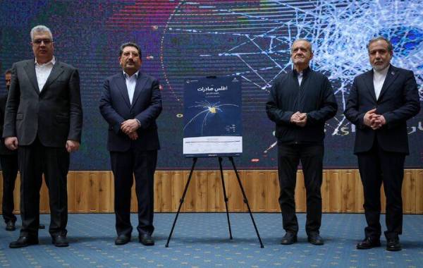 وضعیت کشور جنگی است، با صلح فاصله داریم!