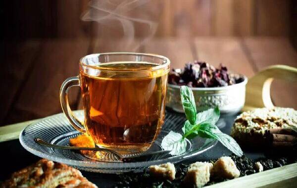 بلایی که خوردن چای داغ بر سر افراد می آورد