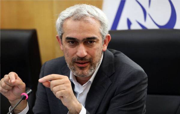 سرمایه‌گذاری ارزی با موبایل کلید می‌خورد