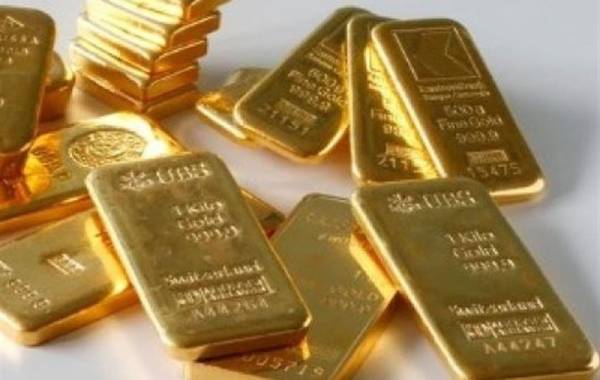 طلای جهانی ؛ گرفتار میان آتش جنگ و سایه نرخ بهره !