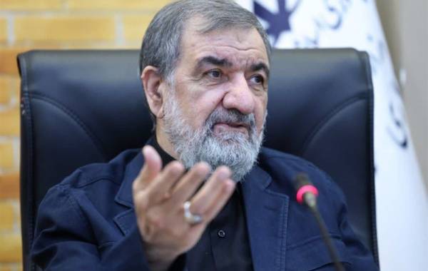 دکتر محسن رضایی در شعام و انتظار جامعه از او