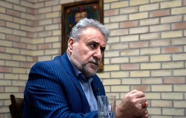  روایت فلاحت پیشه از پشت پرده سفر عاصم منیر به تهران 