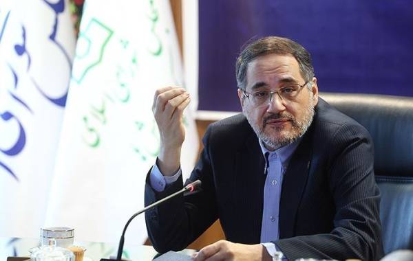 آفت خودتحقیری ملی، ملت را از درون ضعیف می‌کند