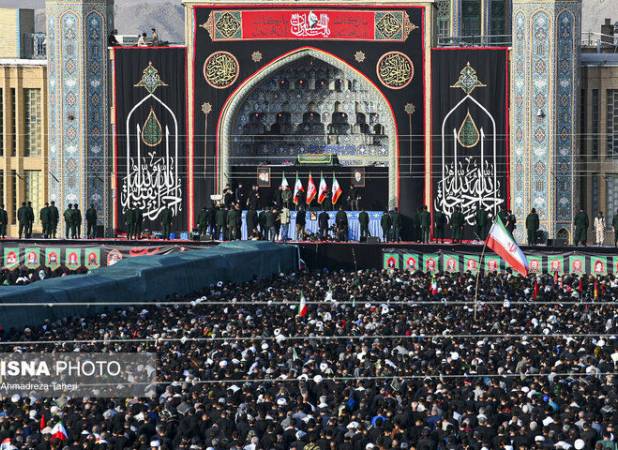 دعاهای خاص آیت‌الله جوادی آملی هنگام نماز بر پیکر رهبر شهید+ فیلم