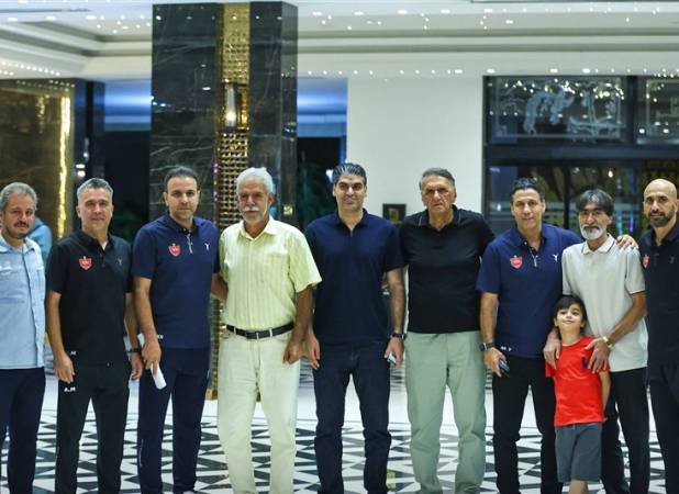 آشتی کنان در پرسپولیس با حضور منتقدان در اردو