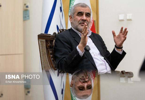 نیکزاد: همه نمایندگان مجلس موافق طرح تنگه هرمز هستند/ تنگه هرمز متعلق به ایران است/به هیچ وجه از این حق کوتاه نخواهیم آمد