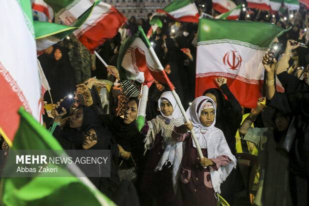 نغمه‌ای به گویش میناب؛ وقتی نوجوانان شاهرودی برای کودکان شهید سرودند