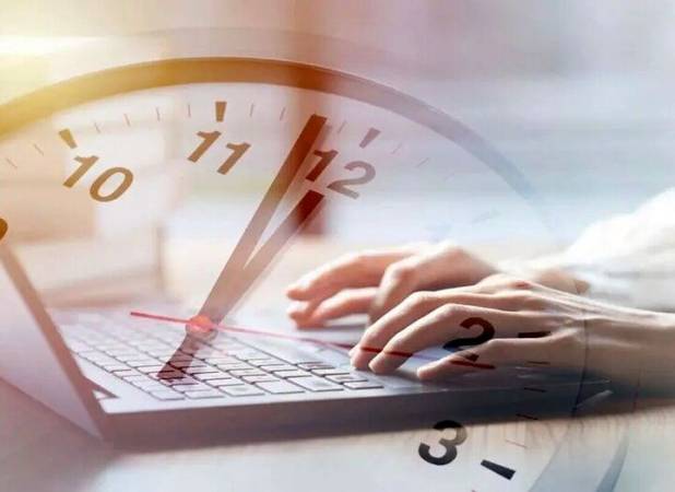 ساعت کاری ادارات قم از این تاریخ تغییر می کند