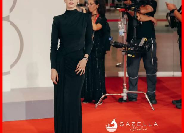 اهدای جایزه بهترین بازیگر زن جشنواره ونیز در بخش افق‌ها به لاله مرزبان
