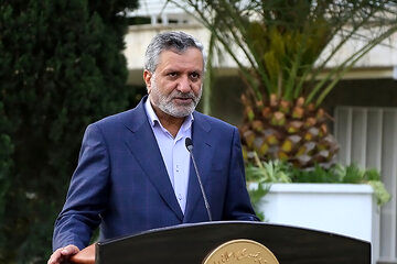 سقوط هواپیمای رئیس جمهوری پیشین ایران از زبان صولت مرتضوی/ با گذر زمان زوایای پنهان آشکار خواهد شد