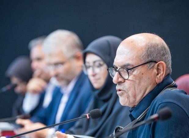 تخریب محیط زیست، تخریب پایه‌های تولید است