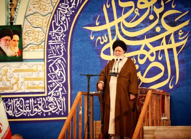 علم الهدی:  عده‌ای می‌گویند چون مردم پرچم قرمز را بلند و شعار خونخواهی را مطرح کردند، آمریکا دوباره به کشور ما حمله کرد