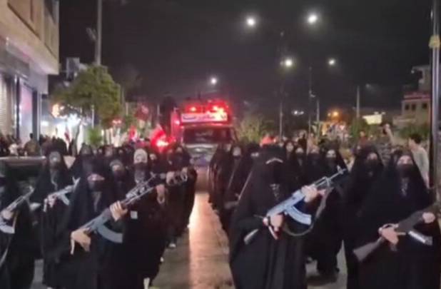رژه بانوان جان فدا در امیرکلای مازندران