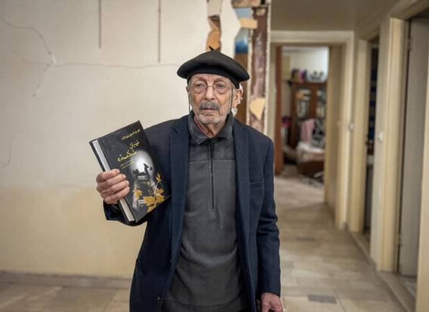 خانه برادر عبدالحسین زرین‌کوب در حملات دشمن تخریب شد