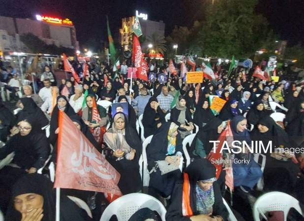 اجتماعات شبانه کمک به نظام اسلامی و انسجام کشور است