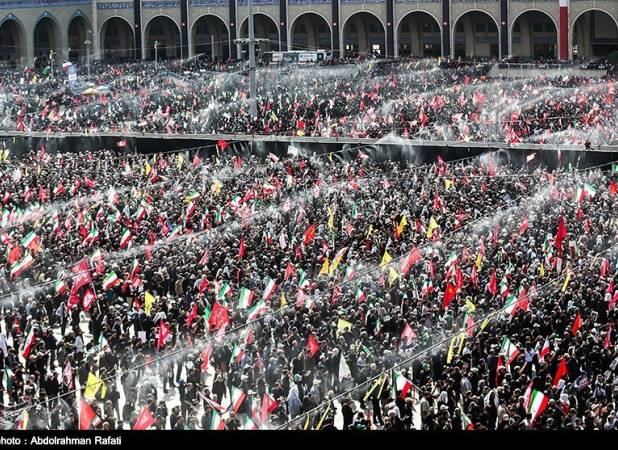 گرمای هوا حریف اشک‌های مصلی نشد