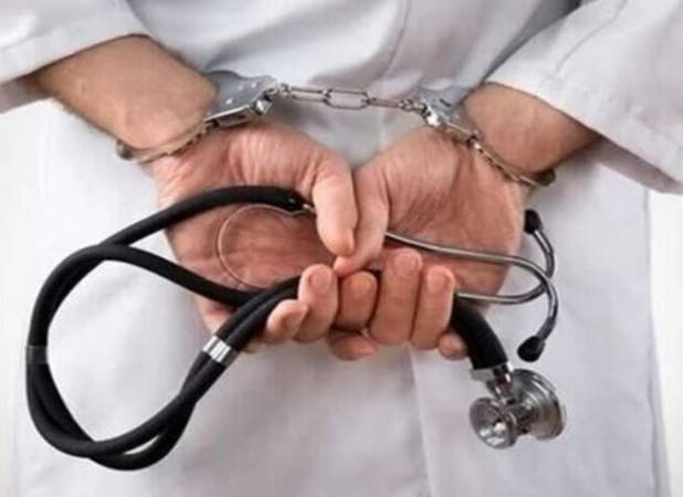 دستگیری دندانپزشک قلابی توسط پلیس رشت 