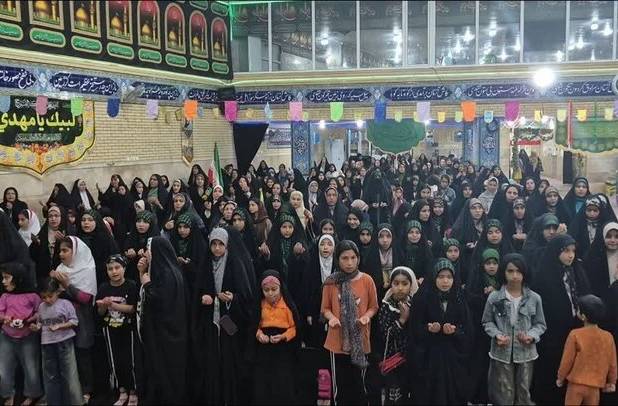 مراسم بزرگداشت شهدای دانش‌آموز در آبپخش برگزار شد