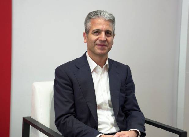 کاریزما پی و کاریزما بیزنس در مسیر توسعه خدمات مالی