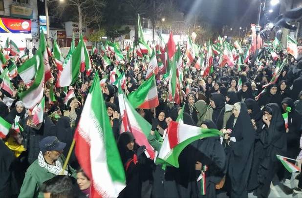 تجدید بیعت ساوجی‌ها با رهبر معظم انقلاب در شب چهل و هفتم حماسه