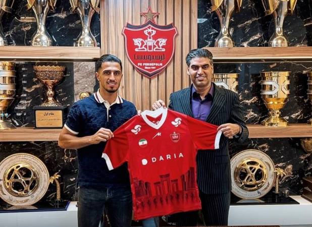 علیپور با پرسپولیس تمدید کرد