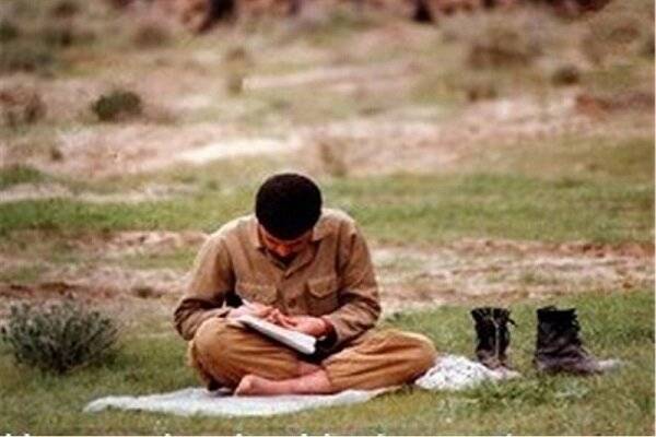 نویسندگان دفاع مقدس: امروز زمان دوری از شعارزدگی و ثبت دقیق خاطرات است