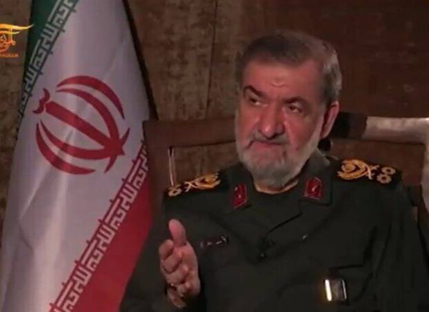 ۳ شرط ایران برای پایان جنگ اعلام شد/ رضایی: ایران موشک ضدکشتی را نزدیک ناو هواپیمابر آمریکا آزمایش کرد