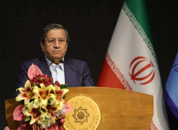 همتی: تأمین ارز دارو افزایش یافته و از نظر منابع ارزی و ریالی محدودیتی وجود ندارد/ مشکل فعلی بازار دارو بیشتر به مسائل لجستیکی مربوط می‌شود