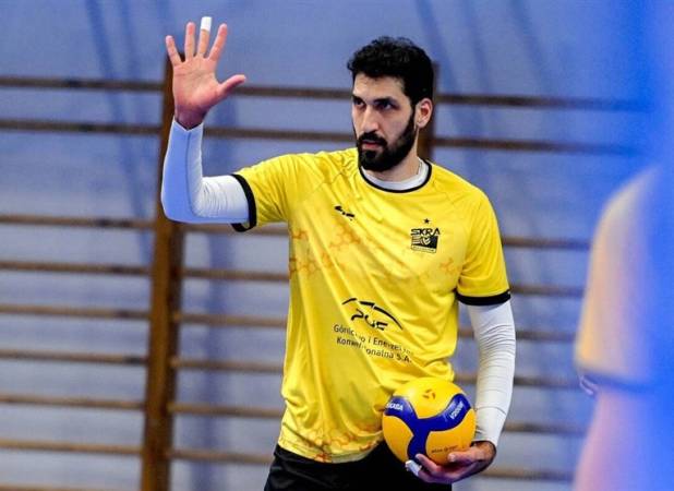 معنوی نژاد ، لژیونر والیبال ایران راهی فرانسه شد