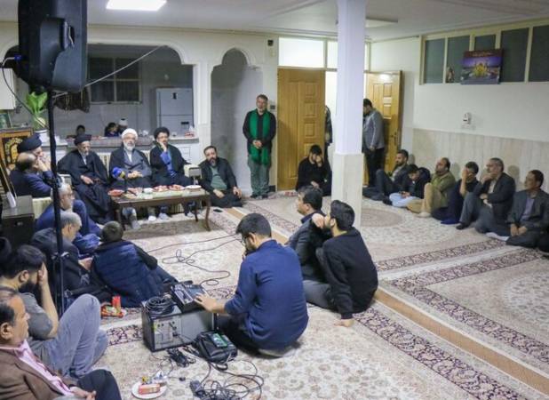 وظیفه امروز جامعه حفظ انسجام ملی در شرایط جنگ شناختی دشمنان است